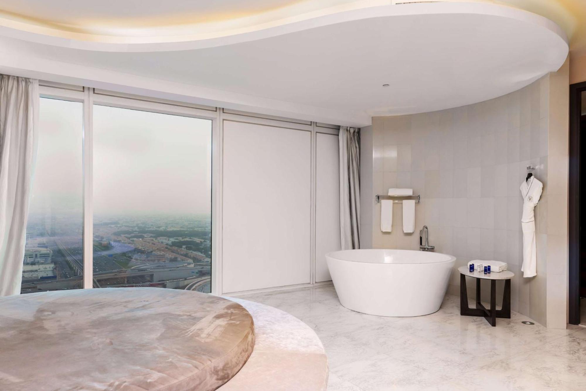 V Dubai, Curio Collection By Hilton 5* Dubai