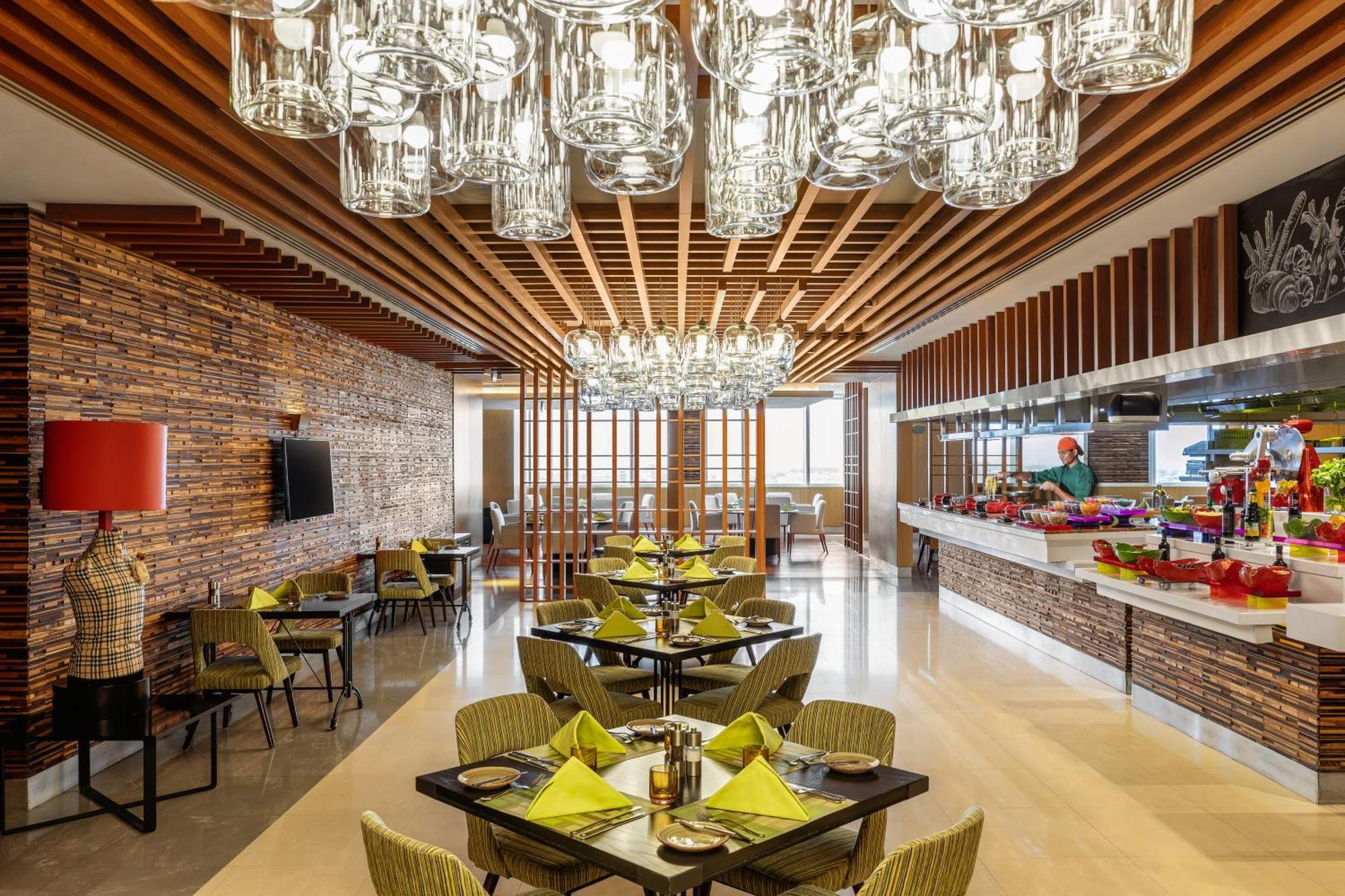 V Dubai, Curio Collection By Hilton Hotel