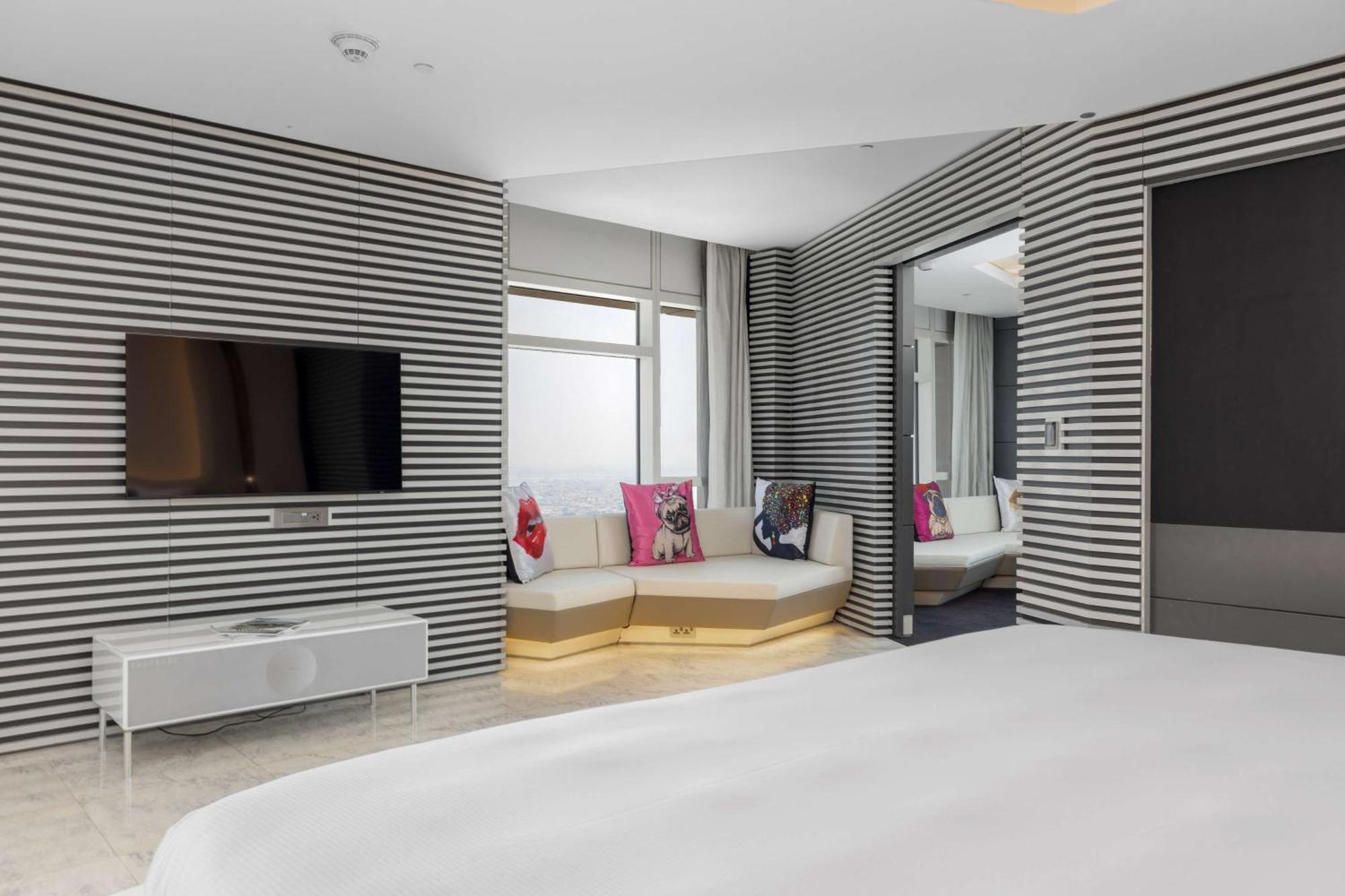 V Dubai, Curio Collection By Hilton Hotel 5*
